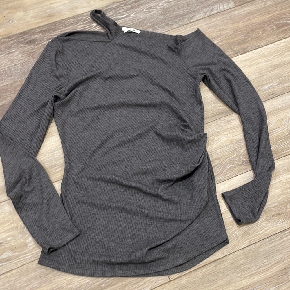 3 dots Assymetrical top